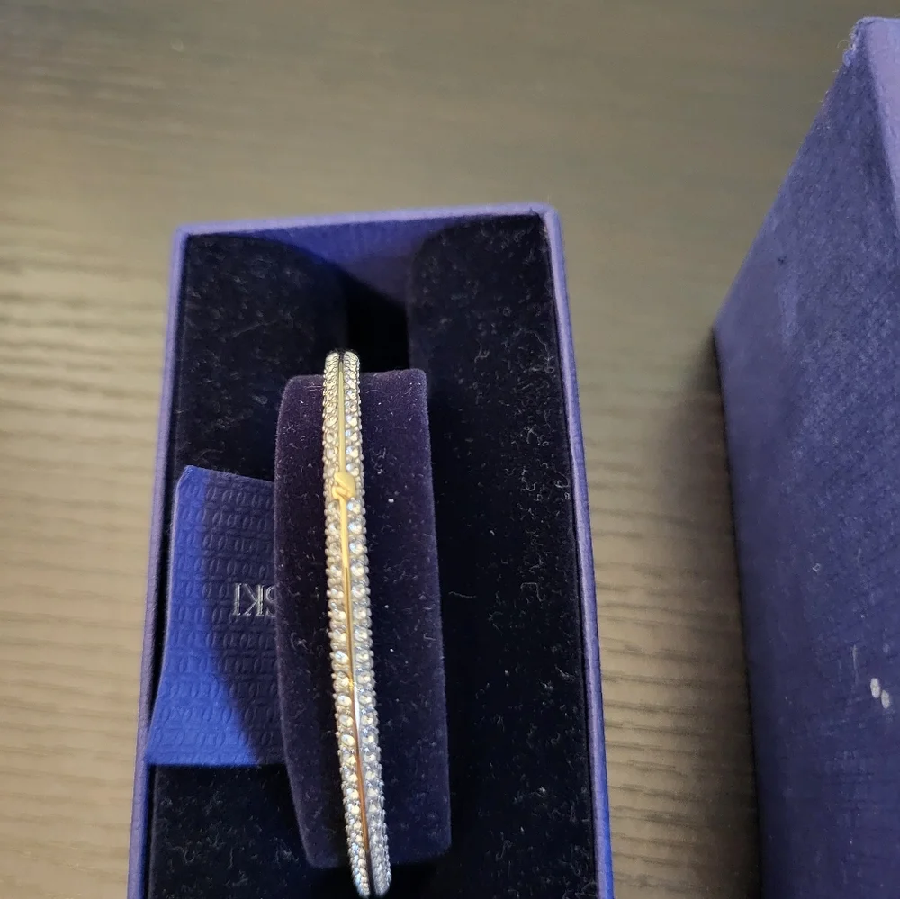 Swarovski Crystal  Bangle Bracelet White - Gold Plating New In Original Box - Picture 4 of 14
